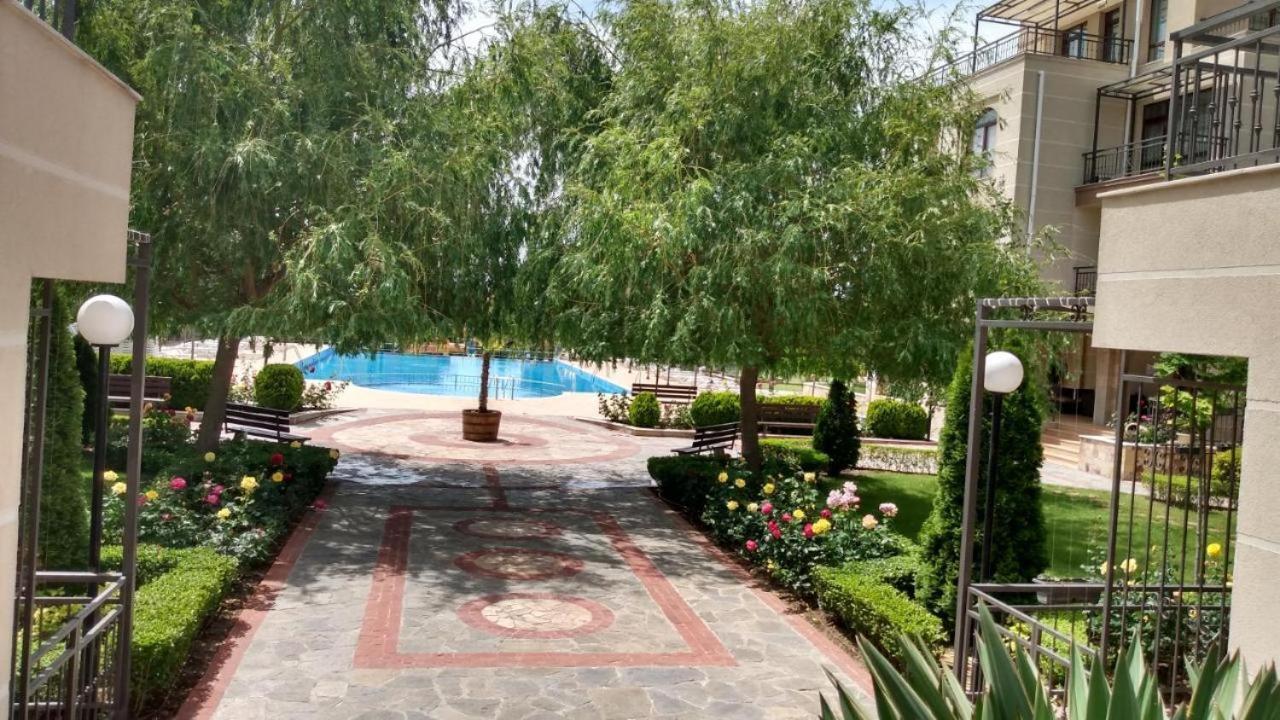 Charming Studio In Sorrento Sole Mare Sveti Vlas Extérieur photo